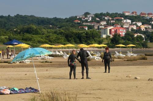 Apartments With A Parking Space Tribulje (krk) - 15223