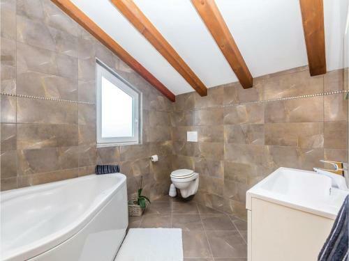 Three-bedroom Holiday Home In Klanice