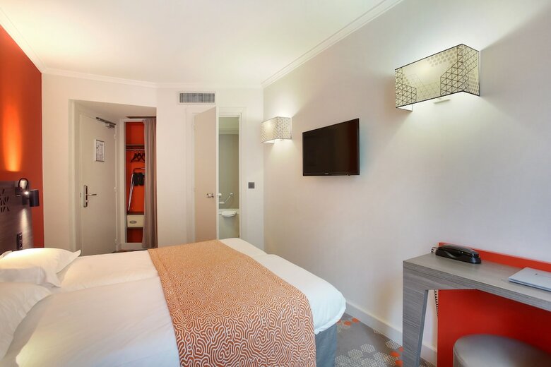 Hotel Eiffel Capitol