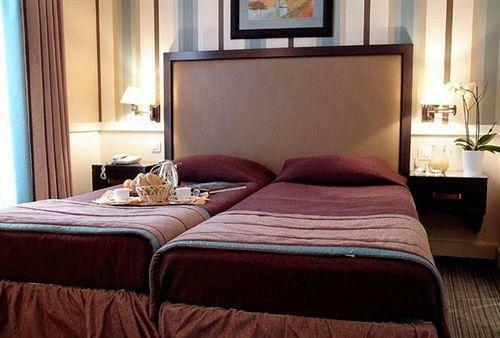Elysees Union Hotel