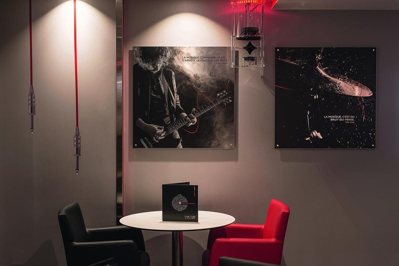 Hotel Kyriad Paris Nord Porte De Saint Ouen