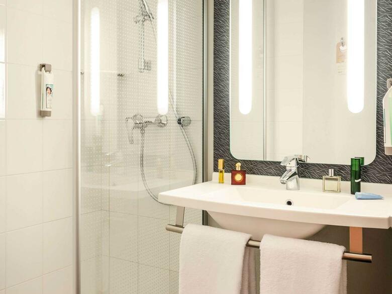 Hotel Ibis Paris 17 Clichy Batignolles