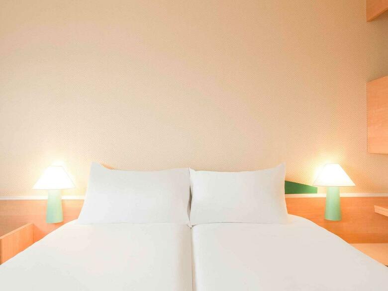 Hotel Ibis Paris Porte de Montreuil