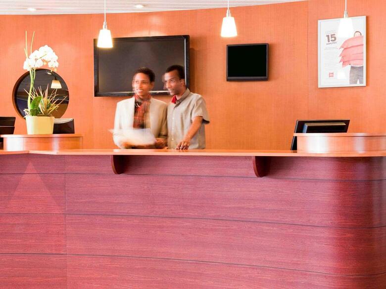 Hotel Ibis Paris Porte de Montreuil