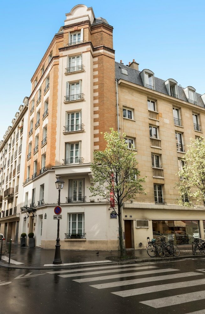 Hotel De Neuve Le Marais