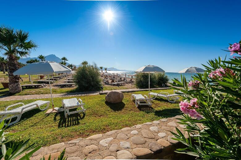 Hotel Acacia Resort