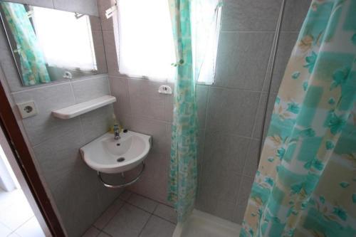 Two-bedroom Apartment In Dramalj X