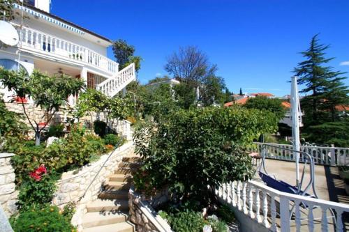Two-bedroom Apartment In Dramalj X