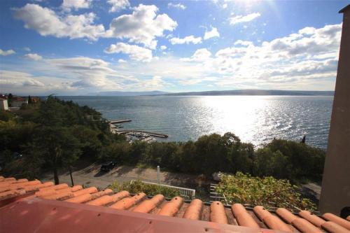 Two-bedroom Apartment In Dramalj X