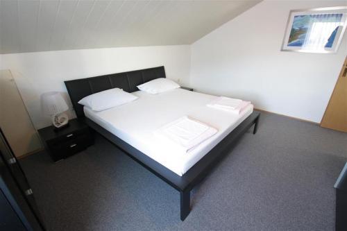 Two-bedroom Apartment In Dramalj X