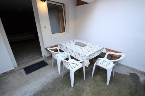 Two-bedroom Apartment In Dramalj X