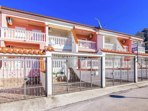 House Kamelija