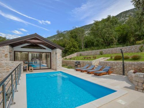 Holiday Home Villa Matija