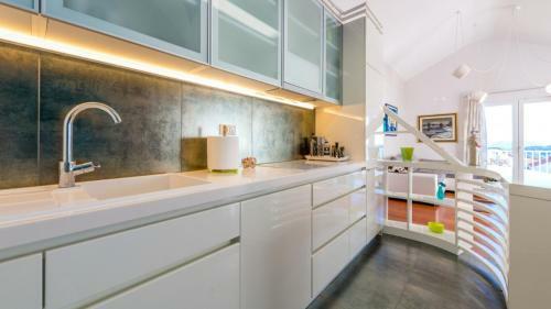 Apartment Mav