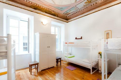 Bed & Breakfast Old Town Hostel