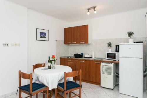 Apartment Peline