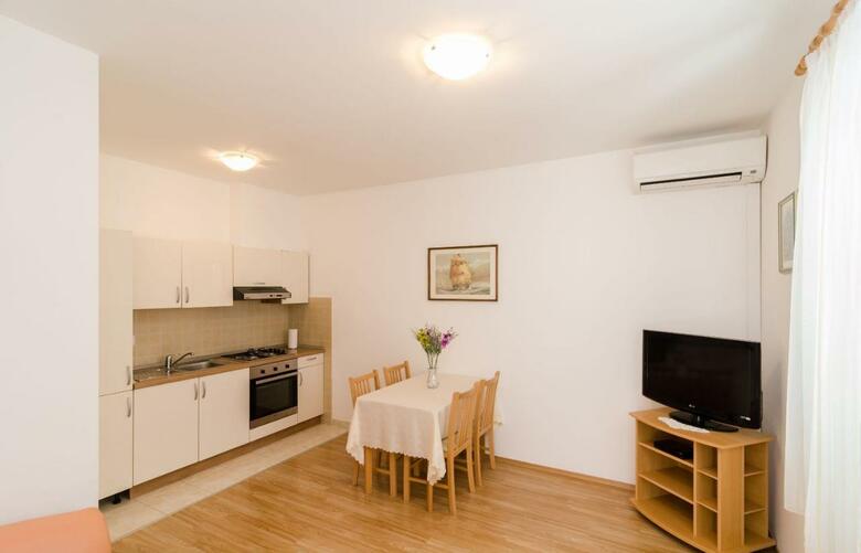 Apartments Ivan