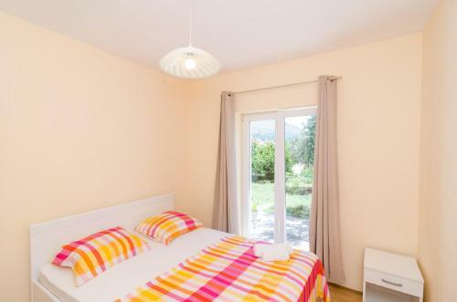 Apartments & Rooms Tapera