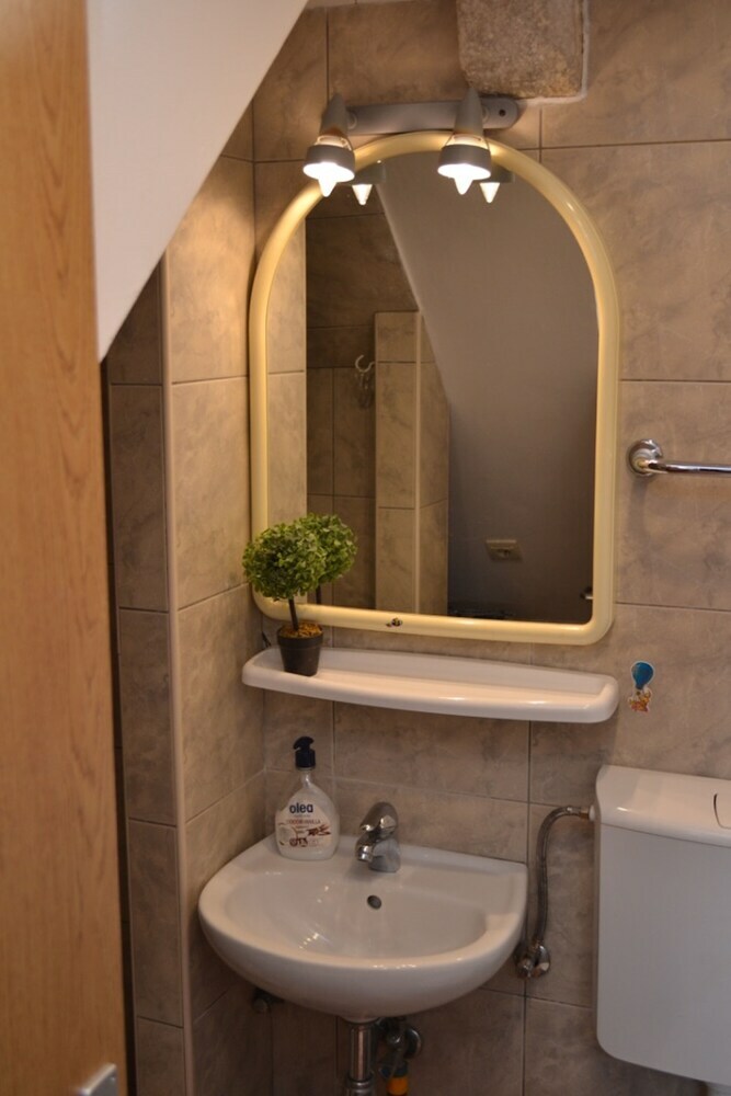 Hostal Guest House Luka