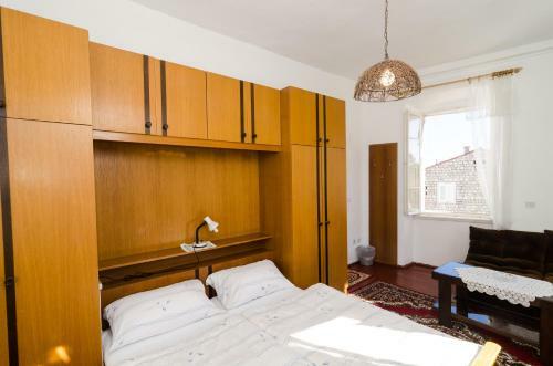 Hostal Rooms Pile