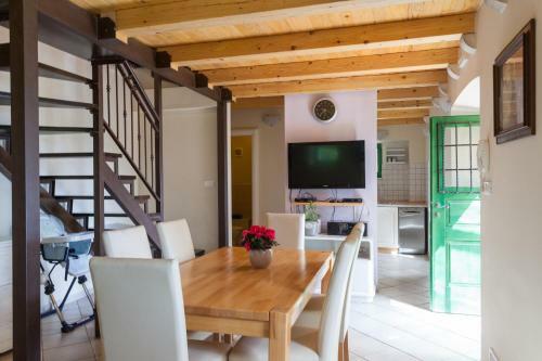 House Hedera II