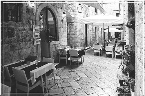Hostal Antique Deluxe