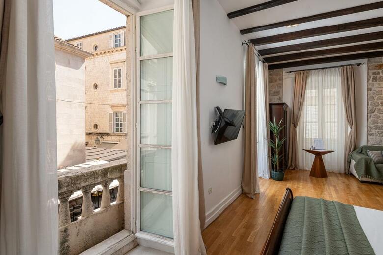 Hostal Olea Apartments And Rooms