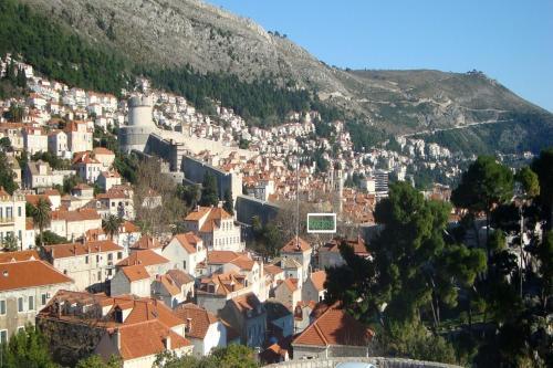 Hostal Rooms Lovrijenac