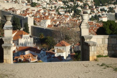 Hostal Rooms Lovrijenac