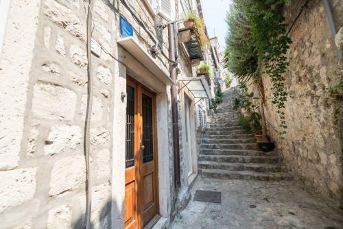 Apartamentos Rooms Ane Old Town