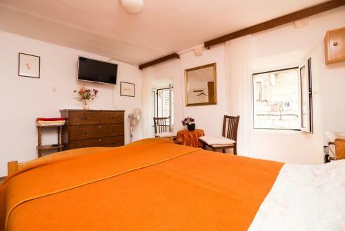 Apartamentos Rooms Ane Old Town