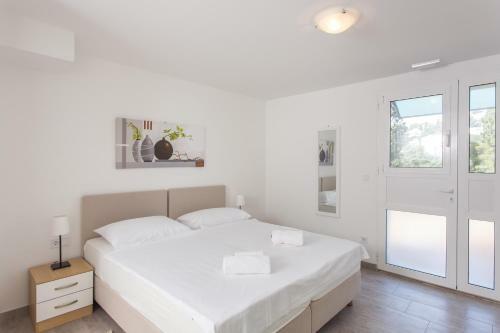 Hostal Guest House Eight Roses