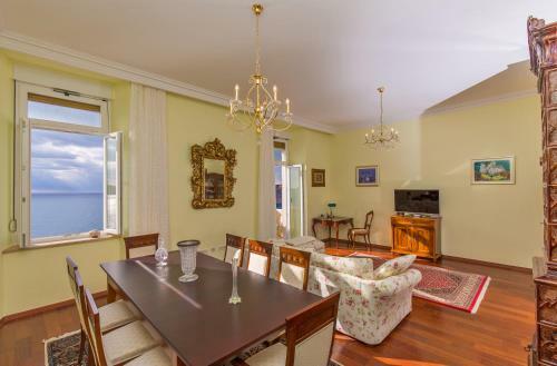 Apartment Luxury Waterfront