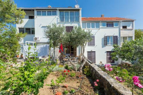 Apartment Franica