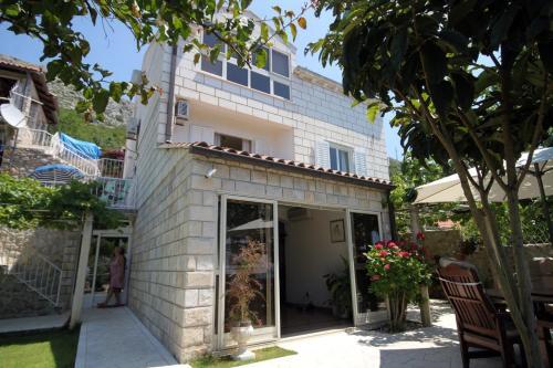 Apartments With A Parking Space Dubrovnik - 4752