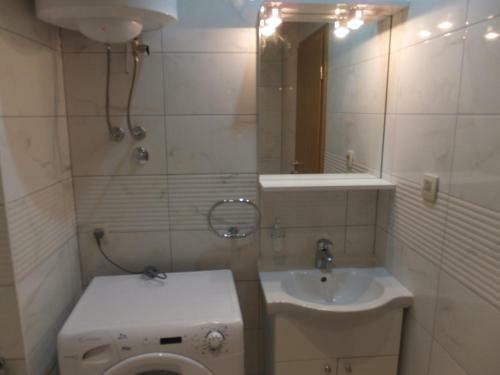 Apartments And Rooms With Wifi Dubrovnik - 11145