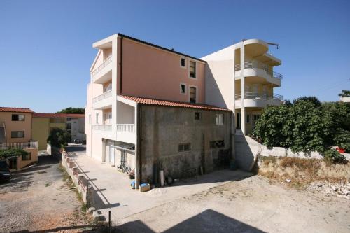 Apartments With A Parking Space Duce (omis) - 4650