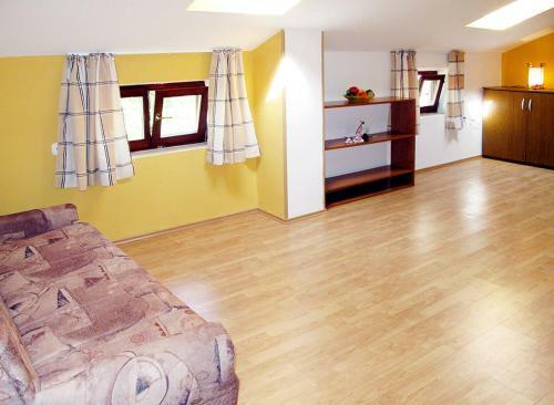Holiday Home Haus Margerita (pul508)