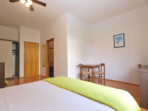 Hostal Rooms Ivica 1452