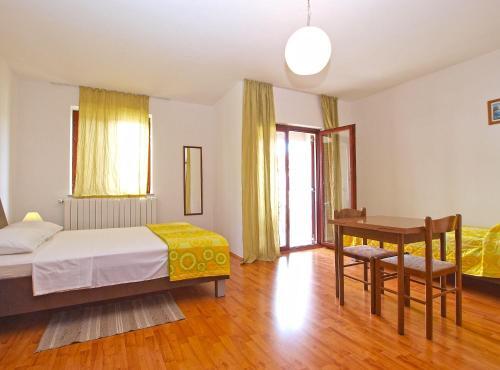 Hostal Rooms Ivica 1452
