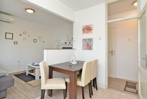 Apartment Branko 1601
