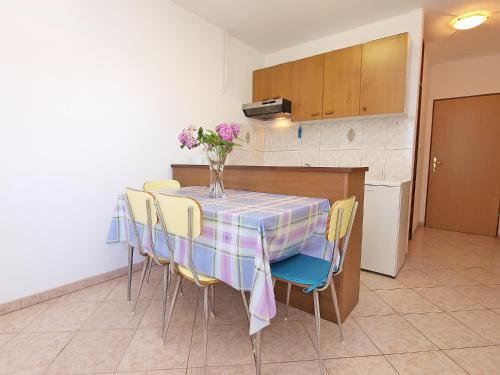 Apartments Mate 909
