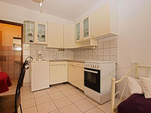 Apartments Marija 85