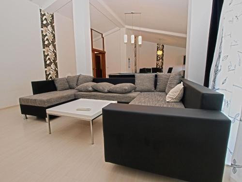 Apartments Marija 85