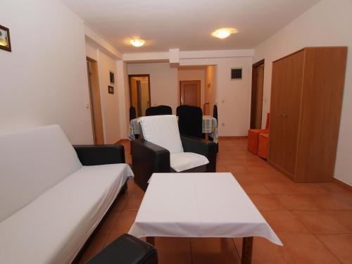 Apartments Marija 85