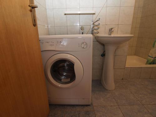 Apartments Marija 85