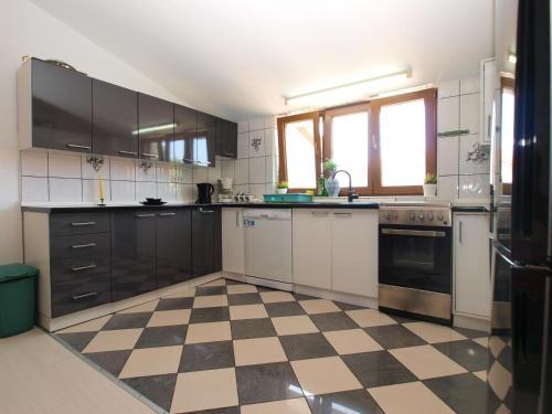 Apartments Marija 85