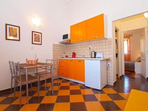Apartments Anka 1420
