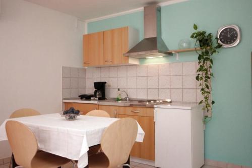 Apartment Valbandon 7227b