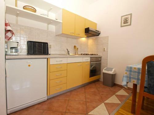 Apartments Zora 1652